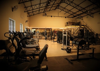 Hundreds-fitness-c9-bistro-Gym-Vellore-Tamil-nadu-2