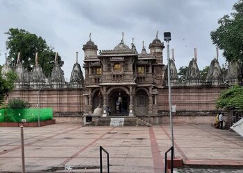 Hutheesing-jain-temple-Temples-Ahmedabad-Gujarat-1