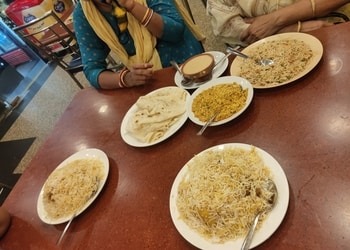 Hyderabadi-biryani-Family-restaurants-Midnapore-West-bengal-3
