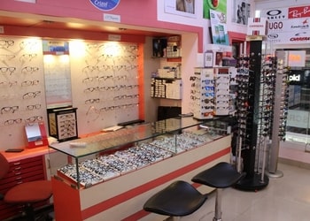 I-needs-opticals-Opticals-Hampankatta-mangalore-Karnataka-2