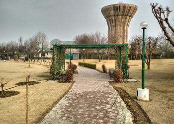 Iqbal-park-Public-parks-Srinagar-Jammu-and-kashmir-2