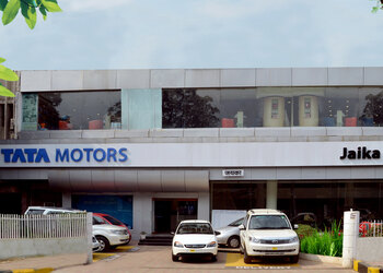 Jaika-motors-Car-dealer-Nagpur-Maharashtra-1
