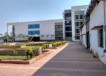 Jain-institute-of-technology-Engineering-colleges-Davanagere-Karnataka-1