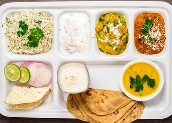 Jalaram-khichdi-restaurant-Pure-vegetarian-restaurants-Majura-gate-surat-Gujarat-2