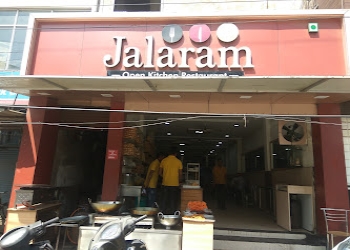 Jalaram-open-kitchen-Pure-vegetarian-restaurants-Amanaka-raipur-Chhattisgarh-1