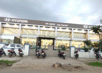 Jaya-hyundai-Car-dealer-Latur-Maharashtra-1