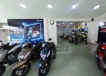 Jindal-tvs-Motorcycle-dealers-Hisar-Haryana-3