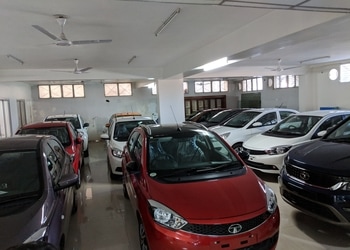 Jmk-motors-Car-dealer-Civil-lines-jhansi-Uttar-pradesh-2