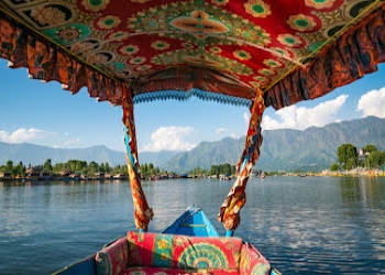 Jolly-holidays-Travel-agents-Batamaloo-srinagar-Jammu-and-kashmir-1