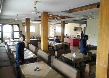 Kanhaiya-kunj-Family-restaurants-Amravati-Maharashtra-2