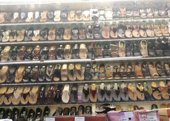 Kanpur-shoe-emporium-Shoe-store-Borivali-mumbai-Maharashtra-3