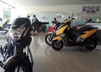 Kathir-motors-pvt-ltd-Motorcycle-dealers-Thiruvananthapuram-Kerala-2