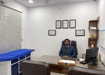 Kejriwal-clinic-Orthopedic-surgeons-Hazratganj-lucknow-Uttar-pradesh-2