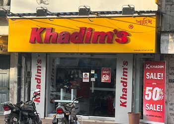 Khadims-Shoe-store-Jamnagar-Gujarat-1