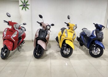 Khemka-enterprises-Motorcycle-dealers-Bank-more-dhanbad-Jharkhand-2