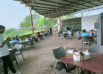 Kinaara-the-caf-Cafes-Surat-Gujarat-2