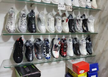 Kings-shoes-Shoe-store-Solapur-Maharashtra-3