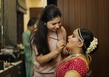 Kritika-khandelwal-makeovers-Bridal-makeup-artist-Nasirabad-ajmer-Rajasthan-2