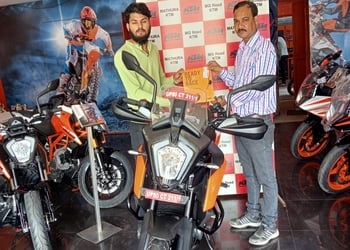 Ktm-Motorcycle-dealers-Tajganj-agra-Uttar-pradesh-2