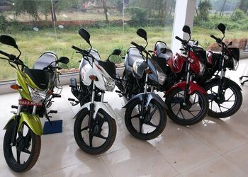 Kunde-suzuki-Motorcycle-dealers-Goa-Goa-3