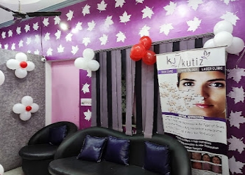 Kutiz-skin-care-clinic-Dermatologist-doctors-Dehradun-Uttarakhand-1