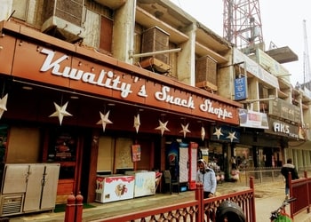 Kwality-snack-shoppe-Fast-food-restaurants-Aligarh-Uttar-pradesh-1