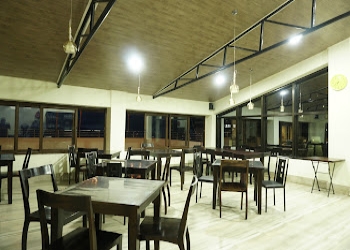 La-ruby-restaurant-Family-restaurants-Aizawl-Mizoram-1