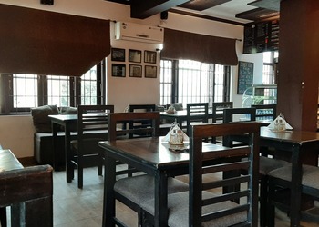 Lacima-cafe-and-pizzeria-Cafes-Srinagar-Jammu-and-kashmir-2