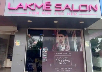 Lakm-unisex-salon-Beauty-parlour-Durg-Chhattisgarh-1