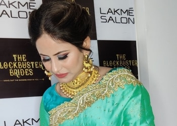 Lakme-salon-Beauty-parlour-Batamaloo-srinagar-Jammu-and-kashmir-3