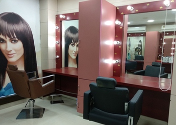 Lakme-salon-Beauty-parlour-Kaulagarh-dehradun-Uttarakhand-2