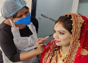 Lakme-salon-Beauty-parlour-Patna-Bihar-2