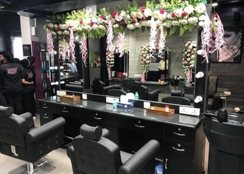 Lakme-salon-Beauty-parlour-Saket-meerut-Uttar-pradesh-2