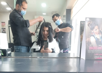 Lakme-salon-gurgaon-Beauty-parlour-Sector-55-gurugram-Haryana-3