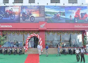 Lakshmi-prasanna-honda-Motorcycle-dealers-Nellore-Andhra-pradesh-1