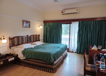 Lalitha-mahal-palace-hotel-4-star-hotels-Mysore-Karnataka-2