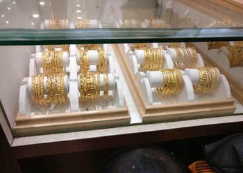 Lalithaa-jewellery-Jewellery-shops-Srirangam-tiruchirappalli-Tamil-nadu-3