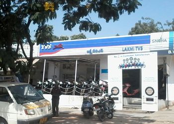 Laxmi-motors-Motorcycle-dealers-Secunderabad-Telangana-1