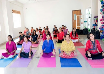 Leaf-home-yoga-classes-Yoga-classes-Lakshmipuram-guntur-Andhra-pradesh-1