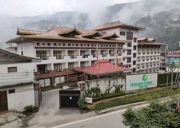 Lemon-tree-hotel-4-star-hotels-Gangtok-Sikkim-1