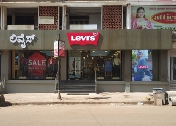 Levis-exclusive-store-Clothing-stores-Hubballi-dharwad-Karnataka-1