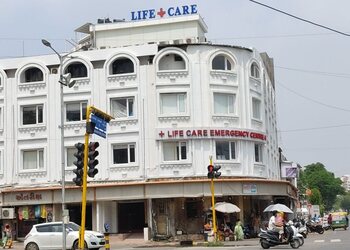 Life-care-multispeciality-hospital-Private-hospitals-Ellis-bridge-ahmedabad-Gujarat-1