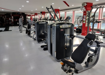 Life-fitness-24x7-Gym-Raipur-Chhattisgarh-3