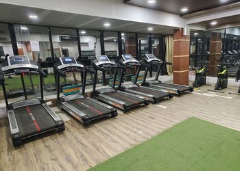 Life-fitness-link-Gym-Vadodara-Gujarat-1