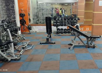 Life-fitness-link-Gym-Vadodara-Gujarat-3