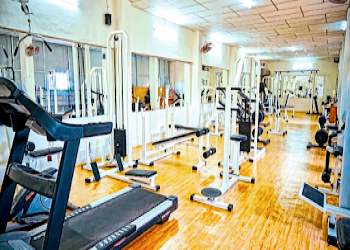 Life-line-fitness-multy-gym-Gym-Edappally-kochi-Kerala-2