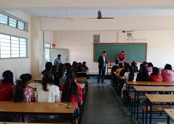 Lk-academy-Coaching-centre-Surat-Gujarat-2