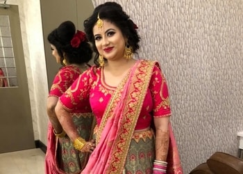 Looks-salon-Bridal-makeup-artist-Kanth-Uttar-pradesh-3