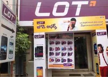 Lot-mobiles-Mobile-stores-Kazipet-warangal-Telangana-1