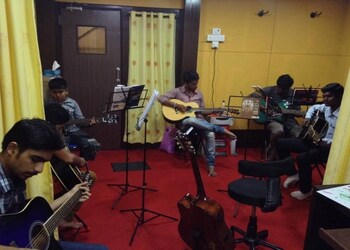 Madhur-guitar-classes-and-recording-studio-Guitar-classes-Kolhapur-Maharashtra-2